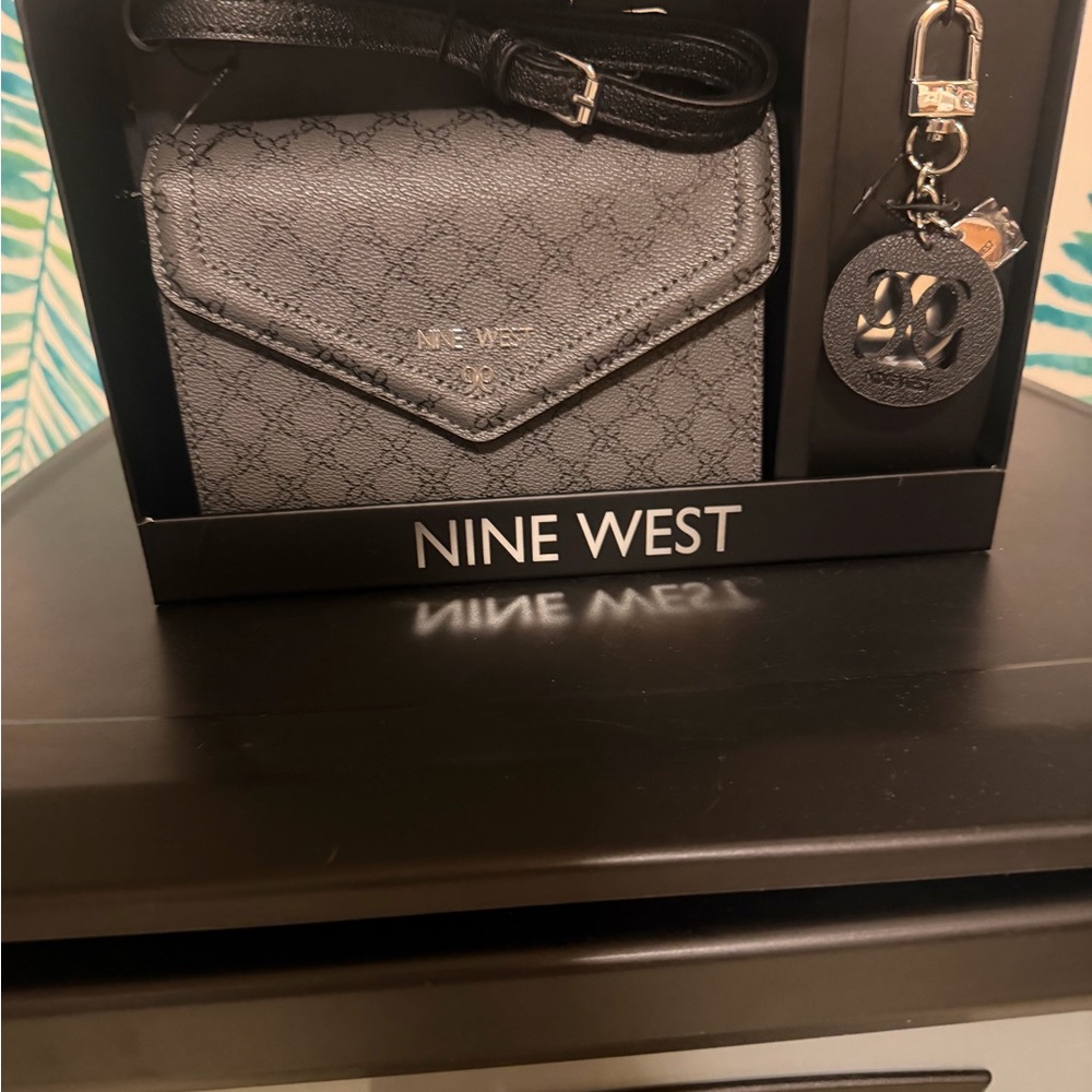 Nine West Charcoal Accessory Set